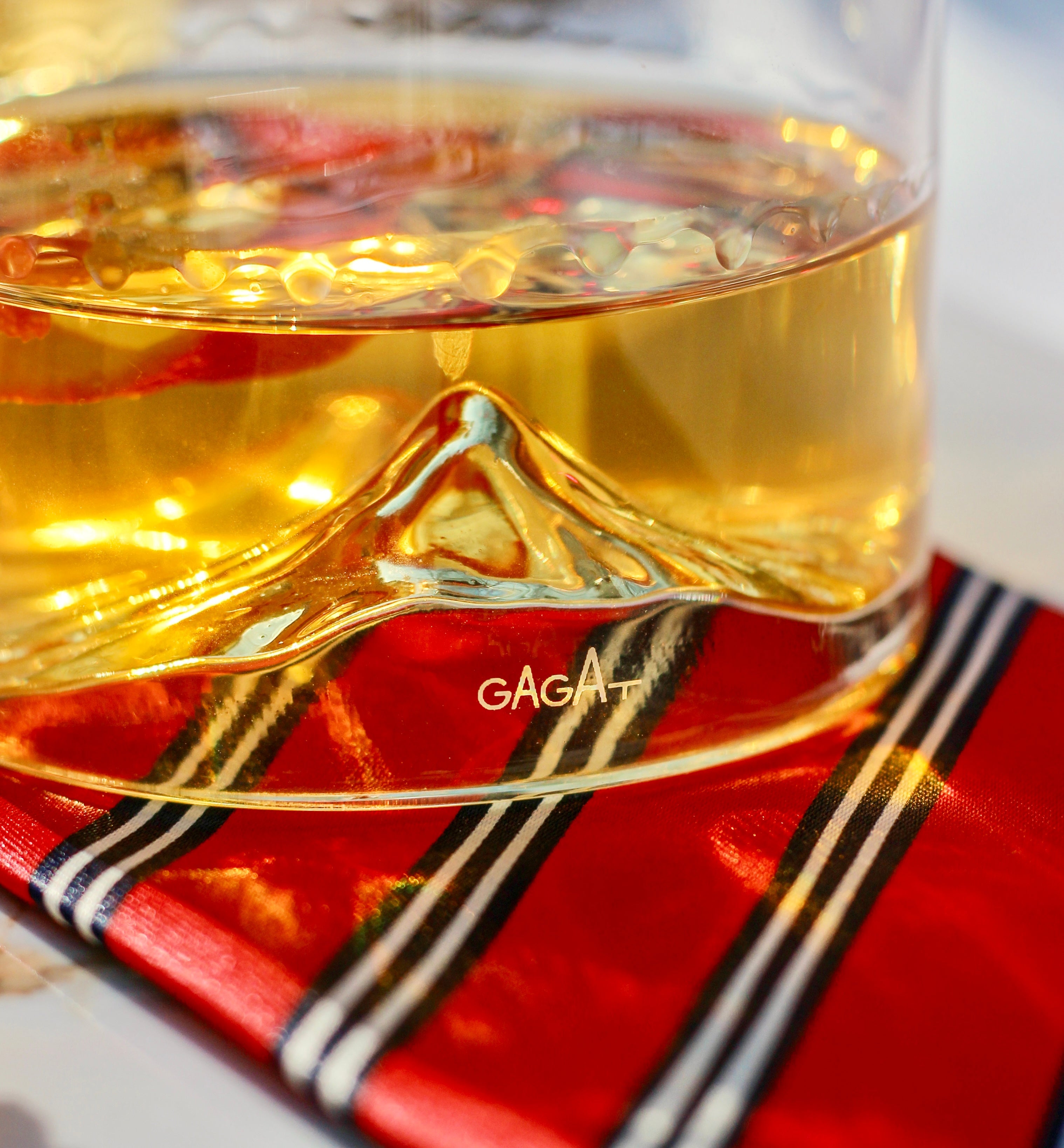 The Ararat Mountain Glass - An Eternal Emblem of the Homeland