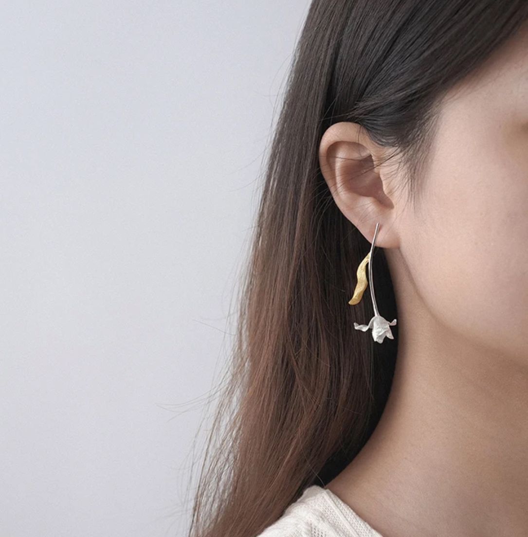 Shiny Flower Earrings