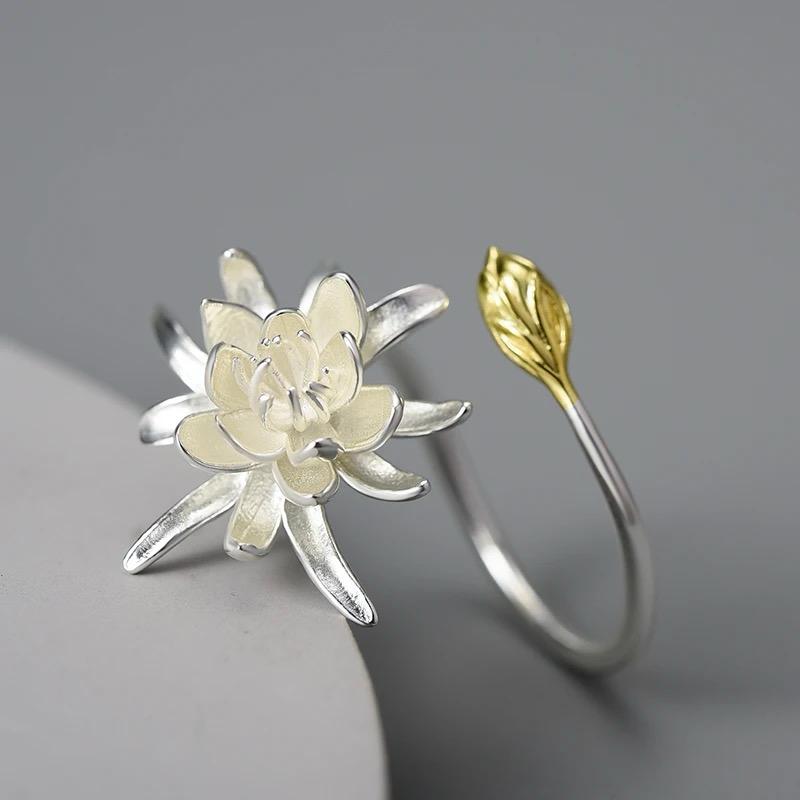 Blooming Flower Ring