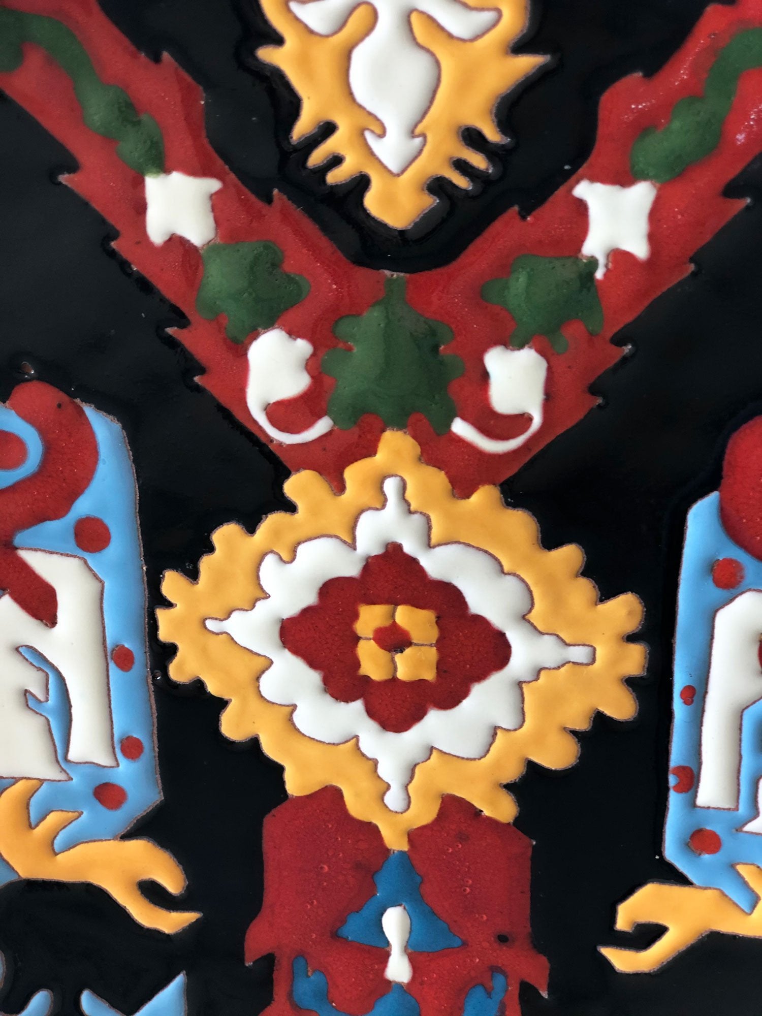 Mane Tiles Ceramic Plate with Armenian Carpet Ornaments - Dragon