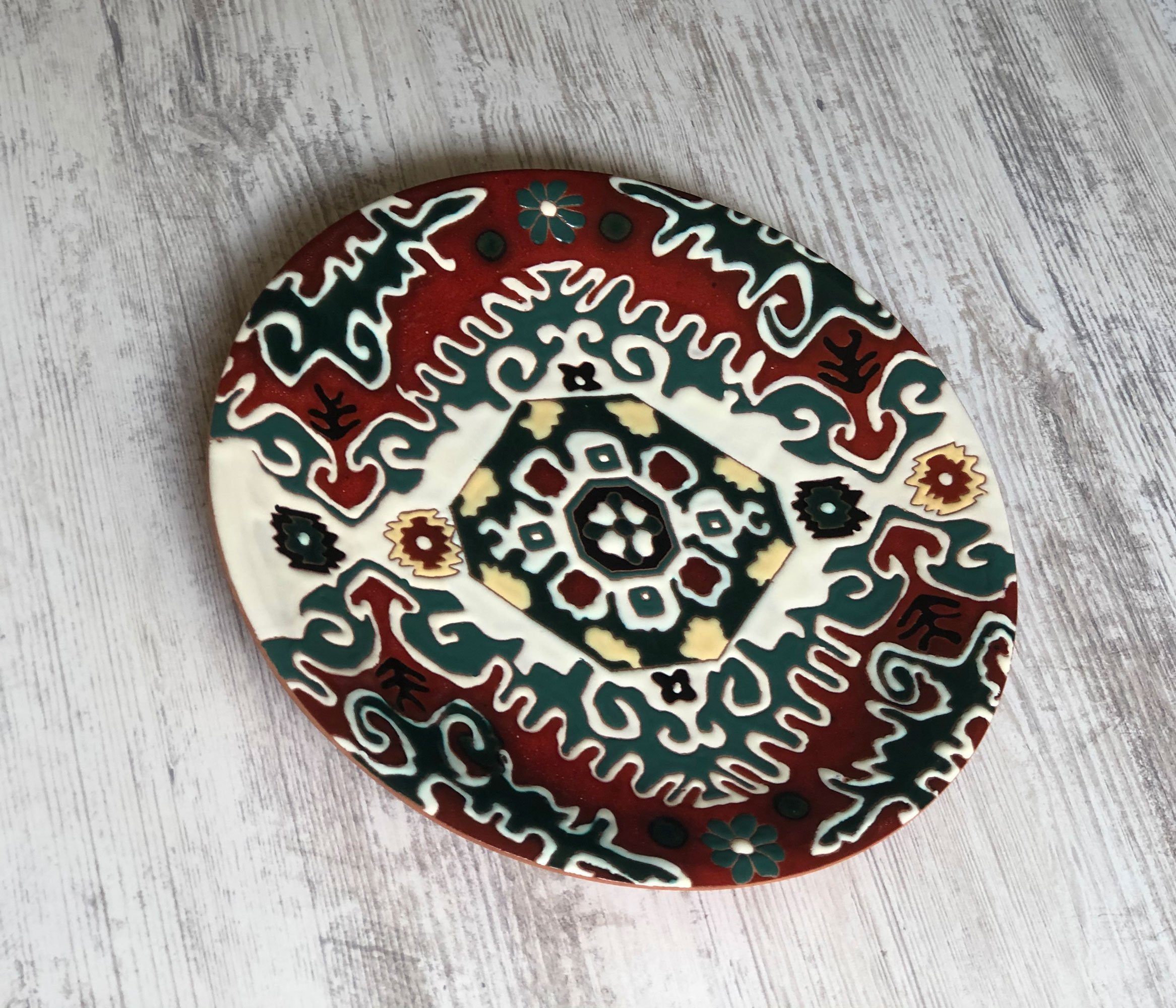 Mane Tiles Ceramic Plate with Armenian Carpet Ornaments - Artsakh