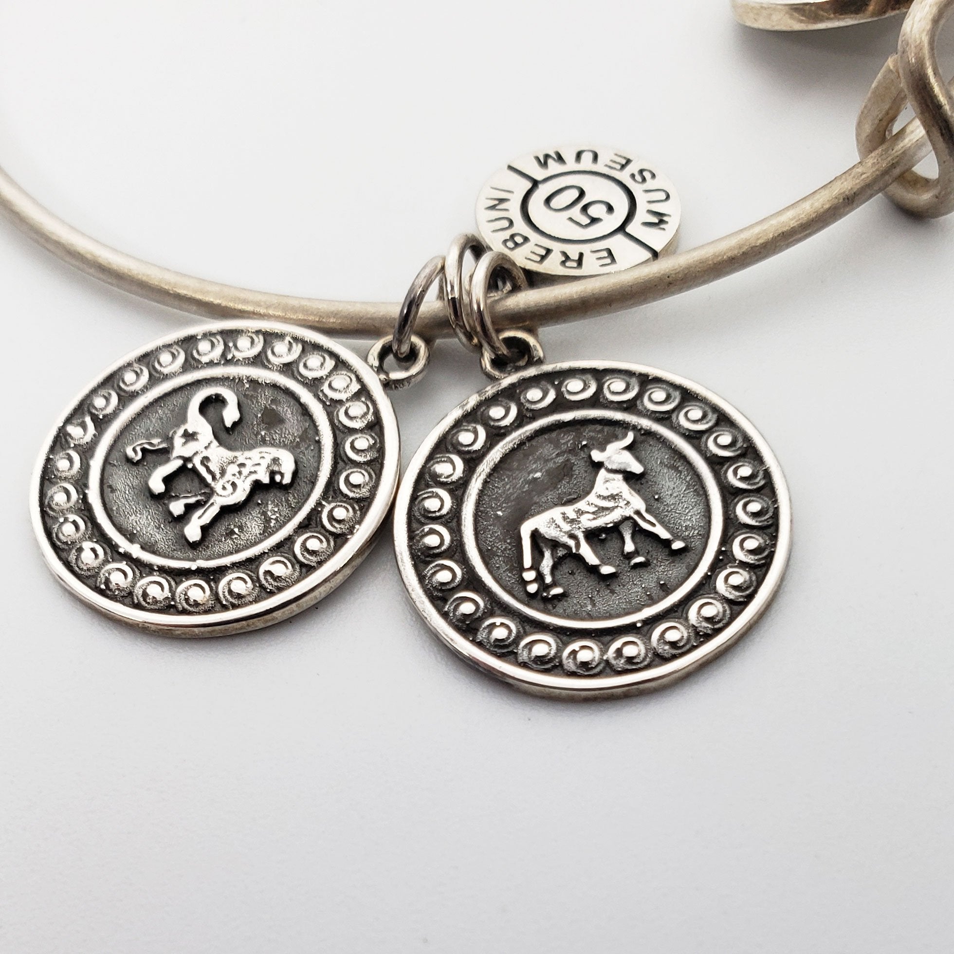 Arm Root Urartu Bracelet