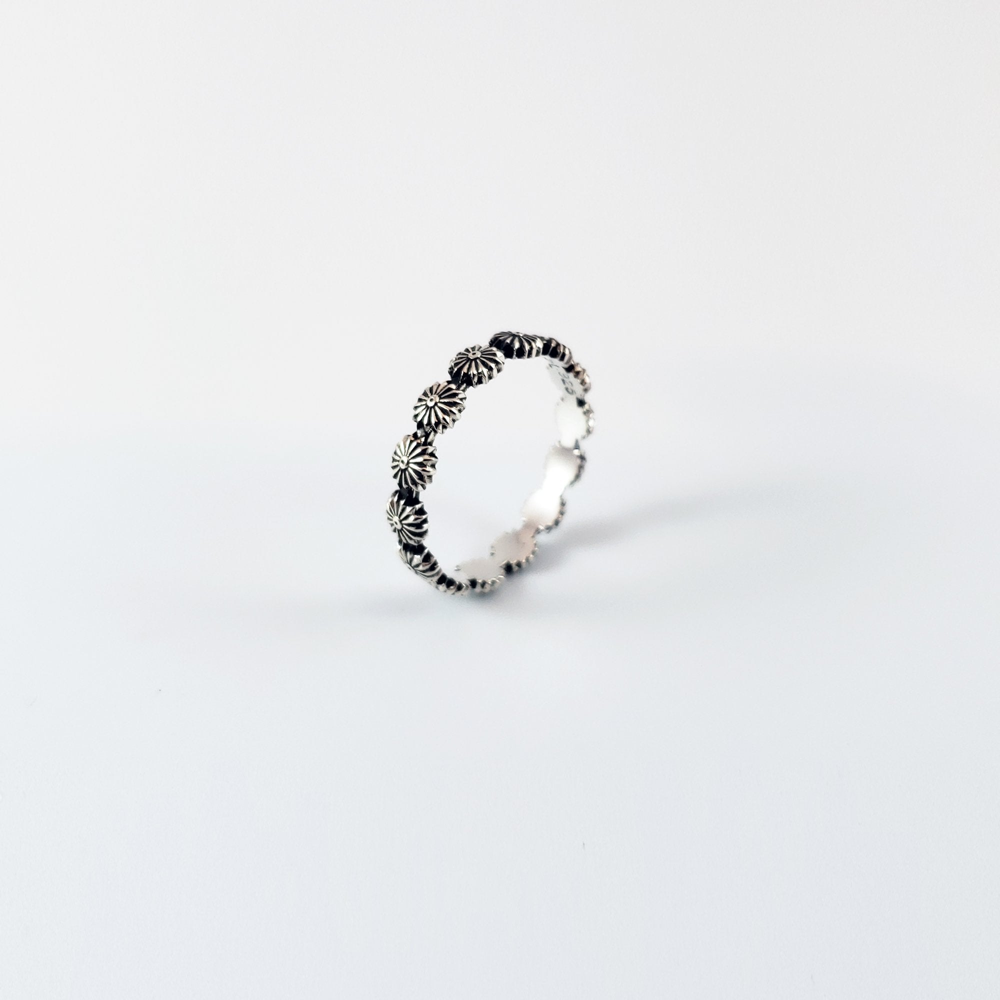 Arm Root Van Kingdom Ring