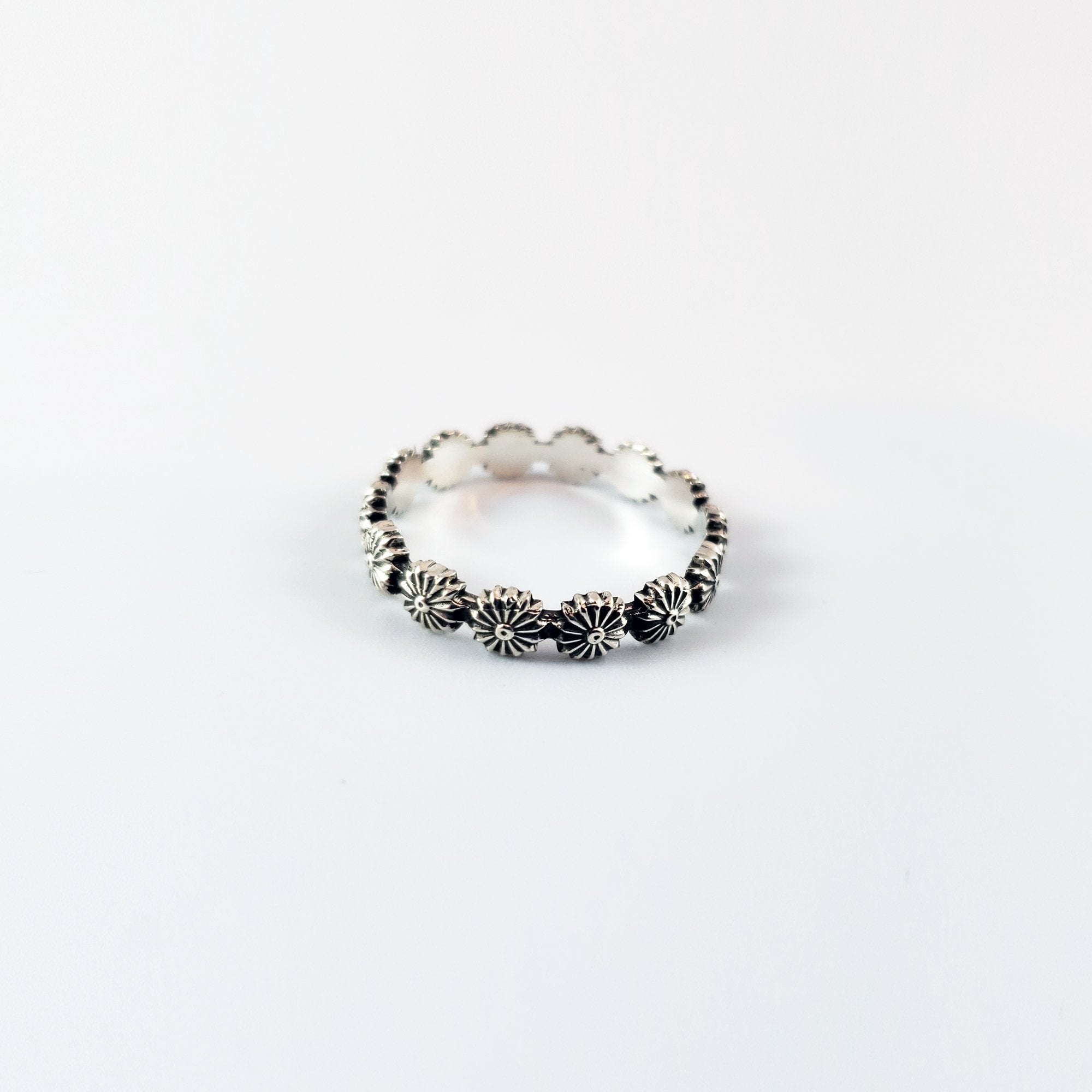 Arm Root Van Kingdom Ring