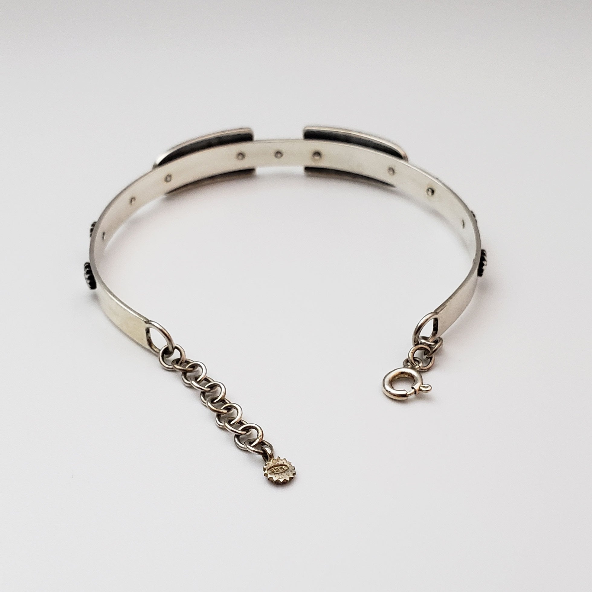 Arm Root Van Kingdom Bracelet