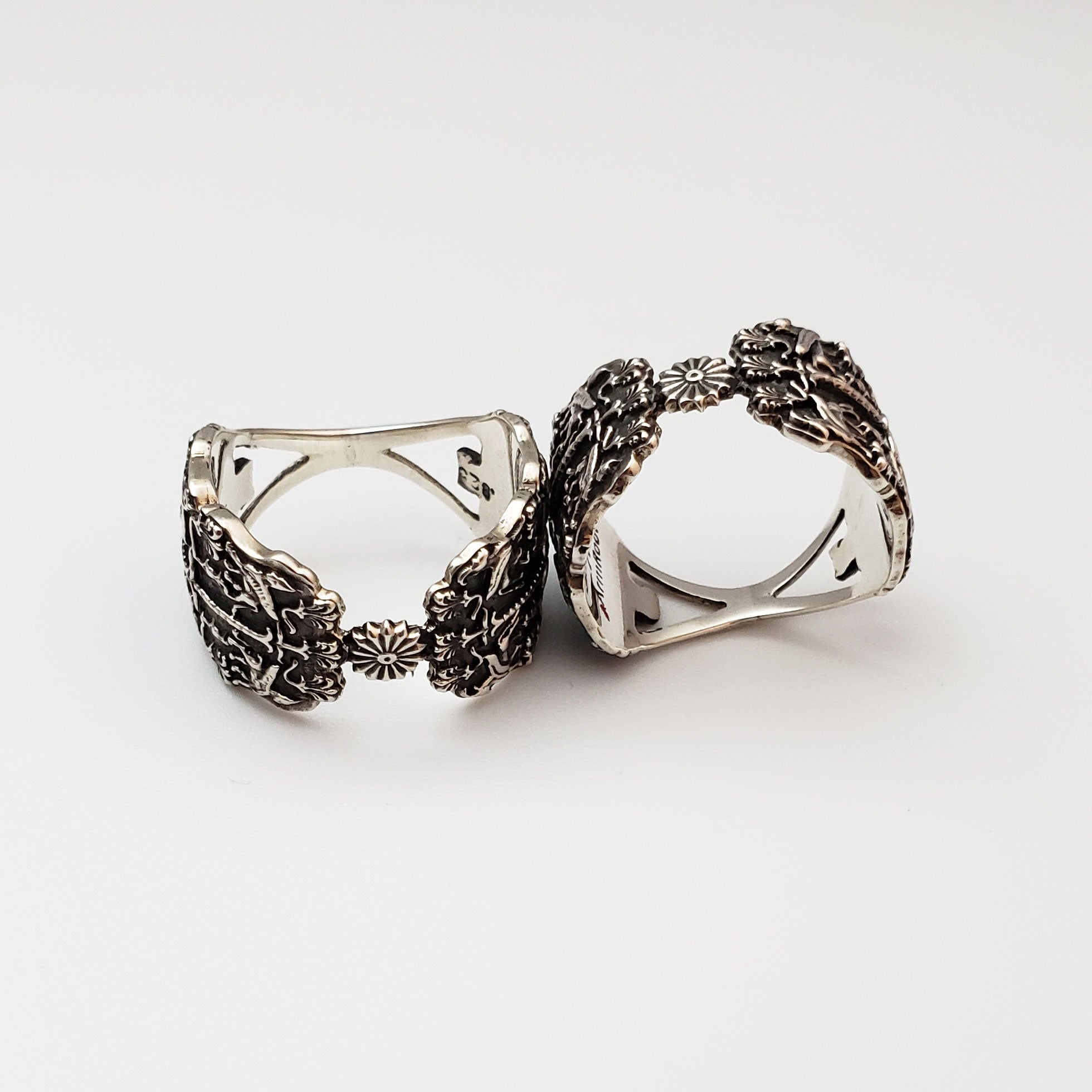 Arm Root Van Kingdom Ring