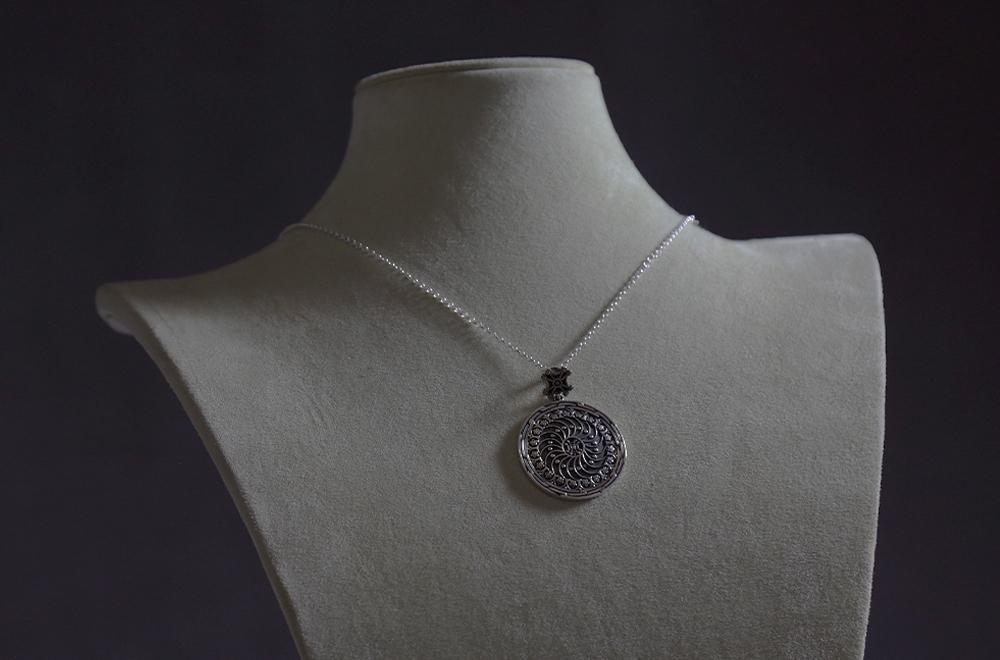 Arm Root Teghenyats Pendant