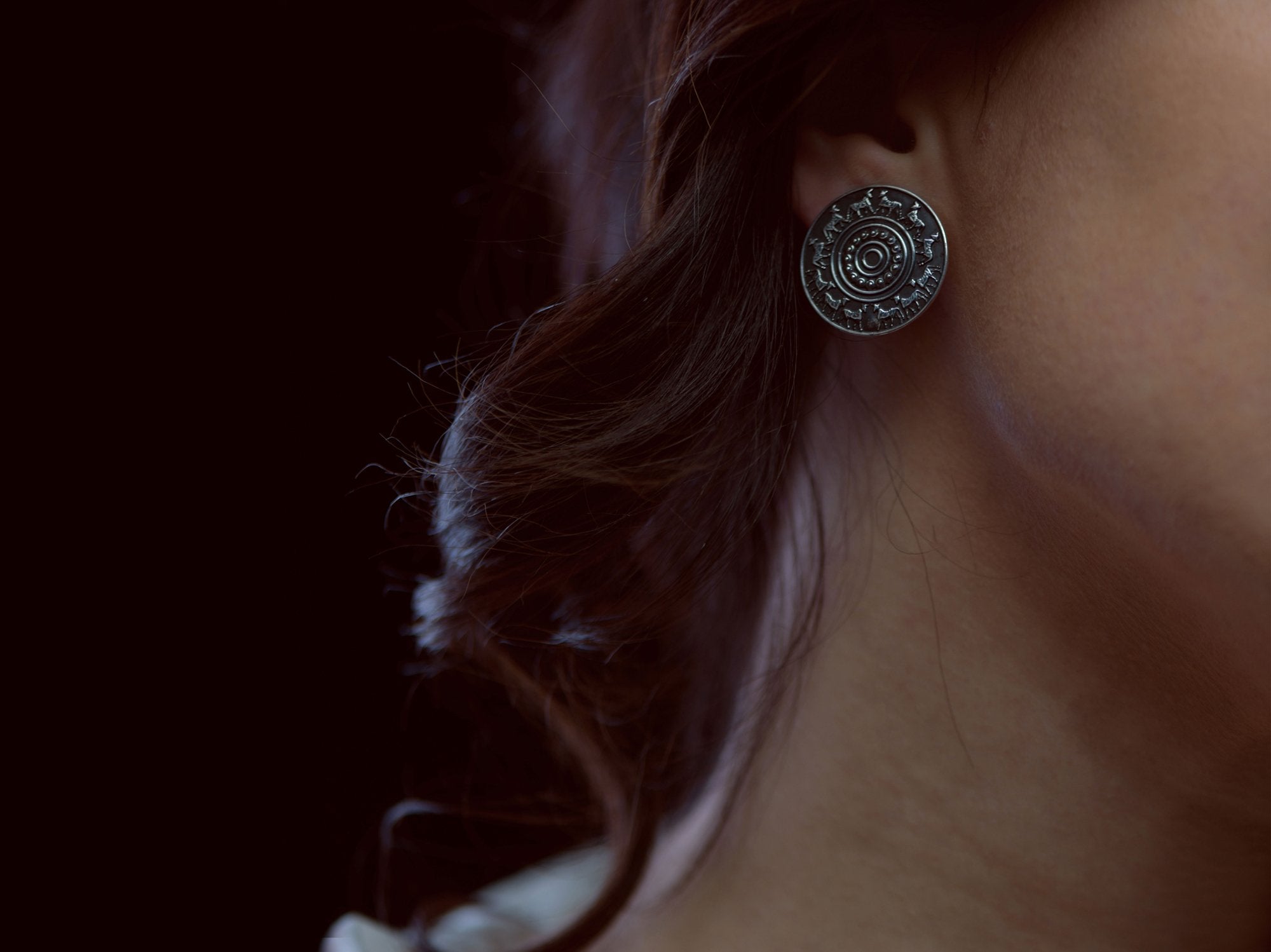 Arm Root Urartu Classic Earrings