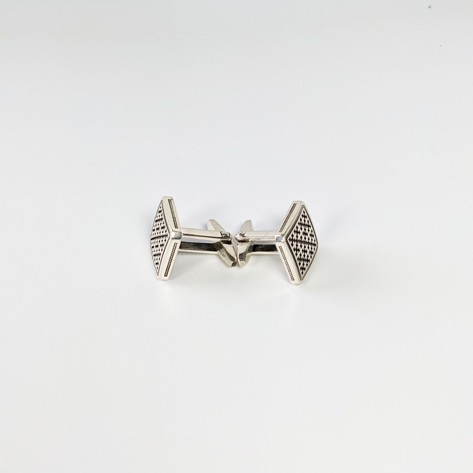 Marash Silver Cufflinks (Square) by Muradian