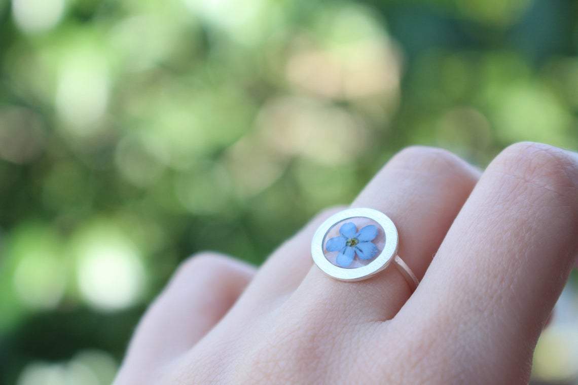 Fancy Pressed Flower Ring - Forget-Me-Not