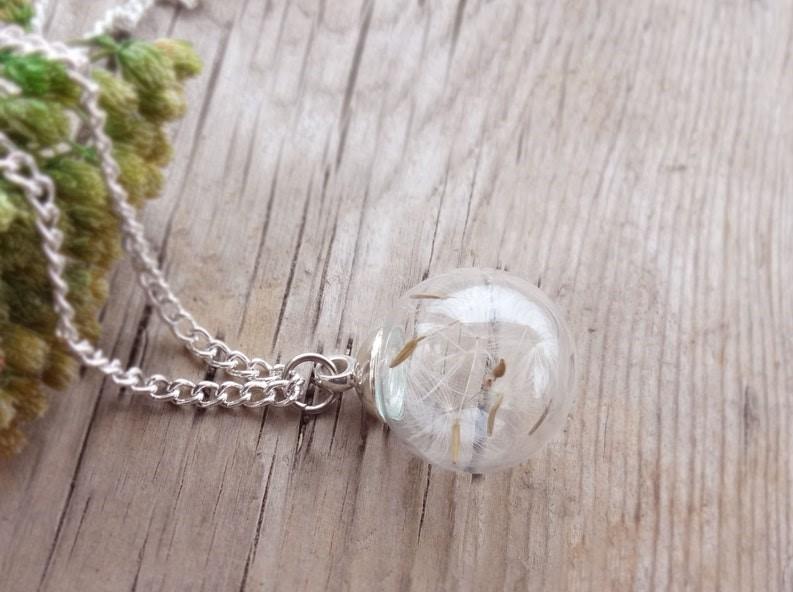 Fancy Dandelion Necklace