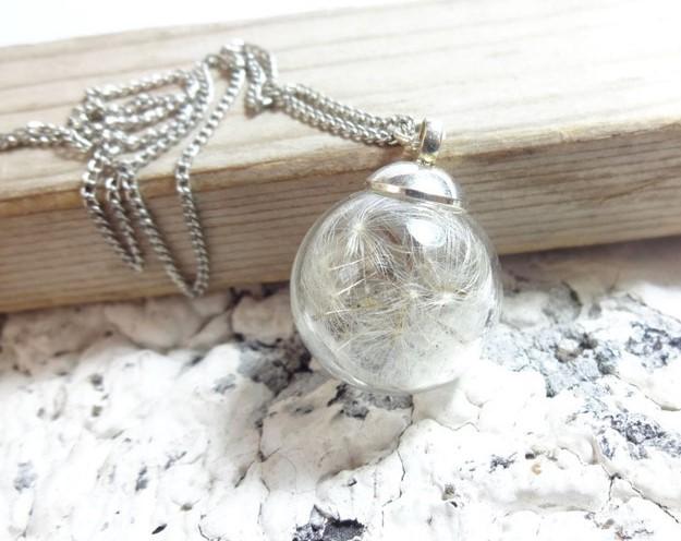 Fancy Dandelion Necklace