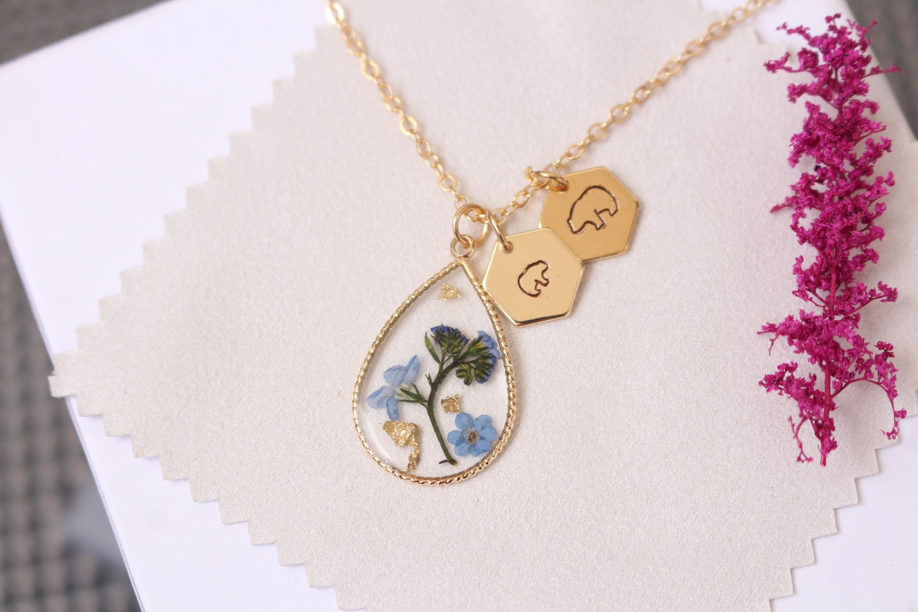 Fancy Forget-Me-Not Gold Plated Necklace for New Moms