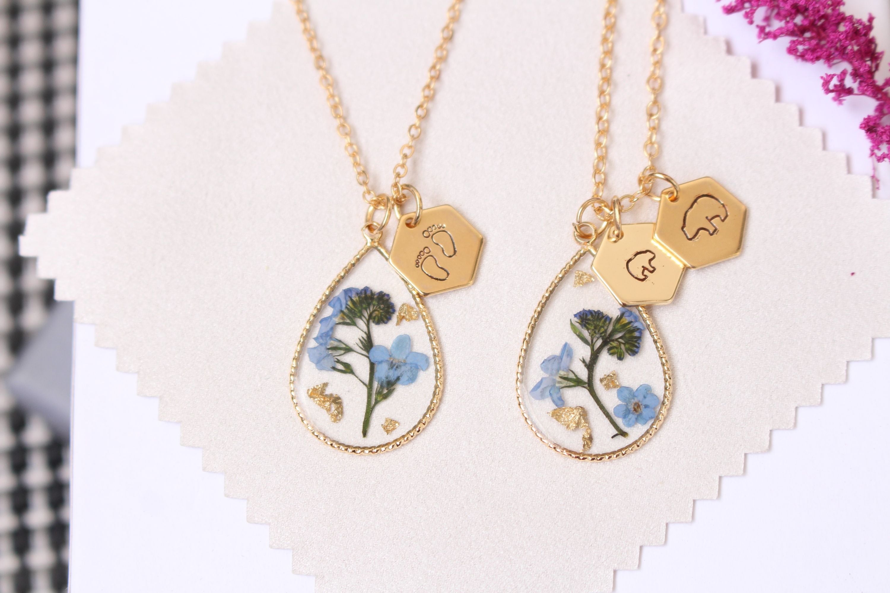 Fancy Forget-Me-Not Gold Plated Necklace for New Moms