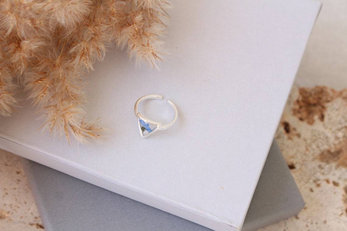 Fancy Triangle Forget-Me-Not Adjustable Silver Ring