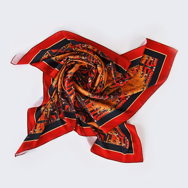 Moreni Scarf - The Royal Family