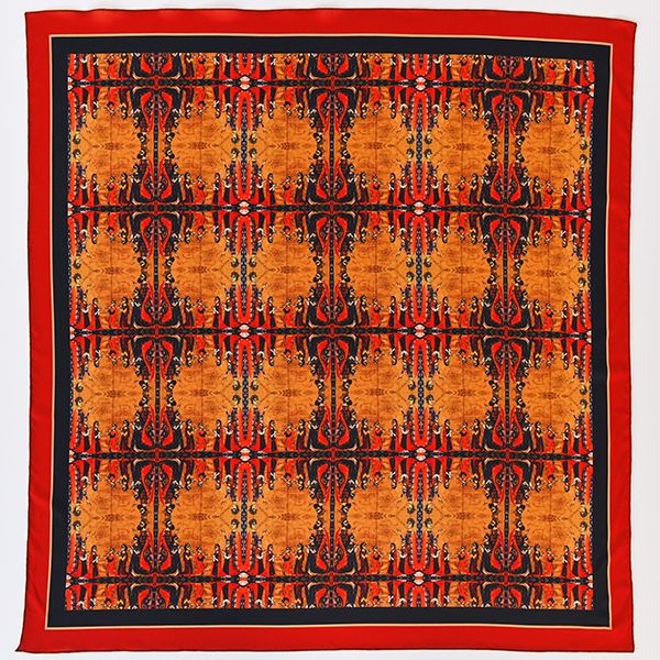 Moreni Scarf - The Royal Family