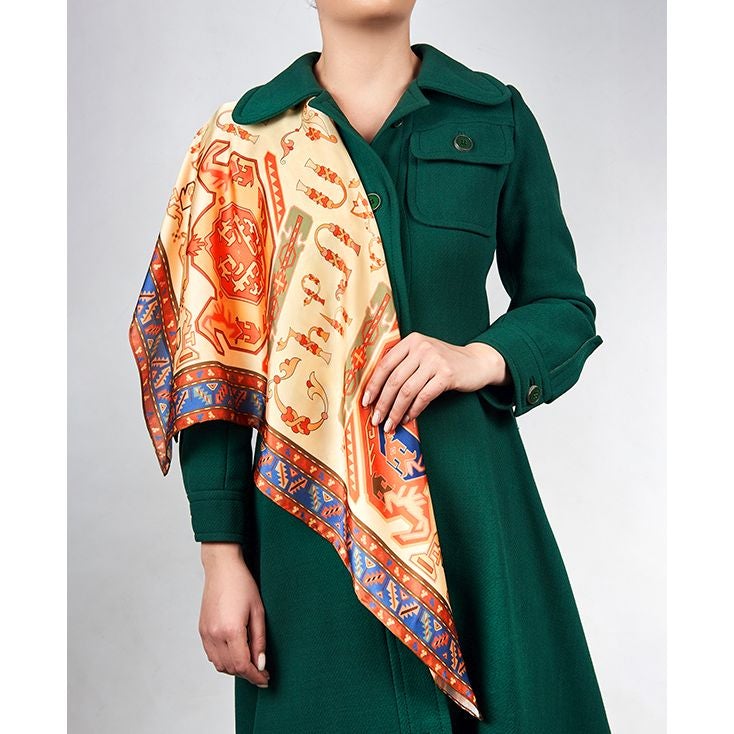 Taraz & Art Scarf - Letters Exposition