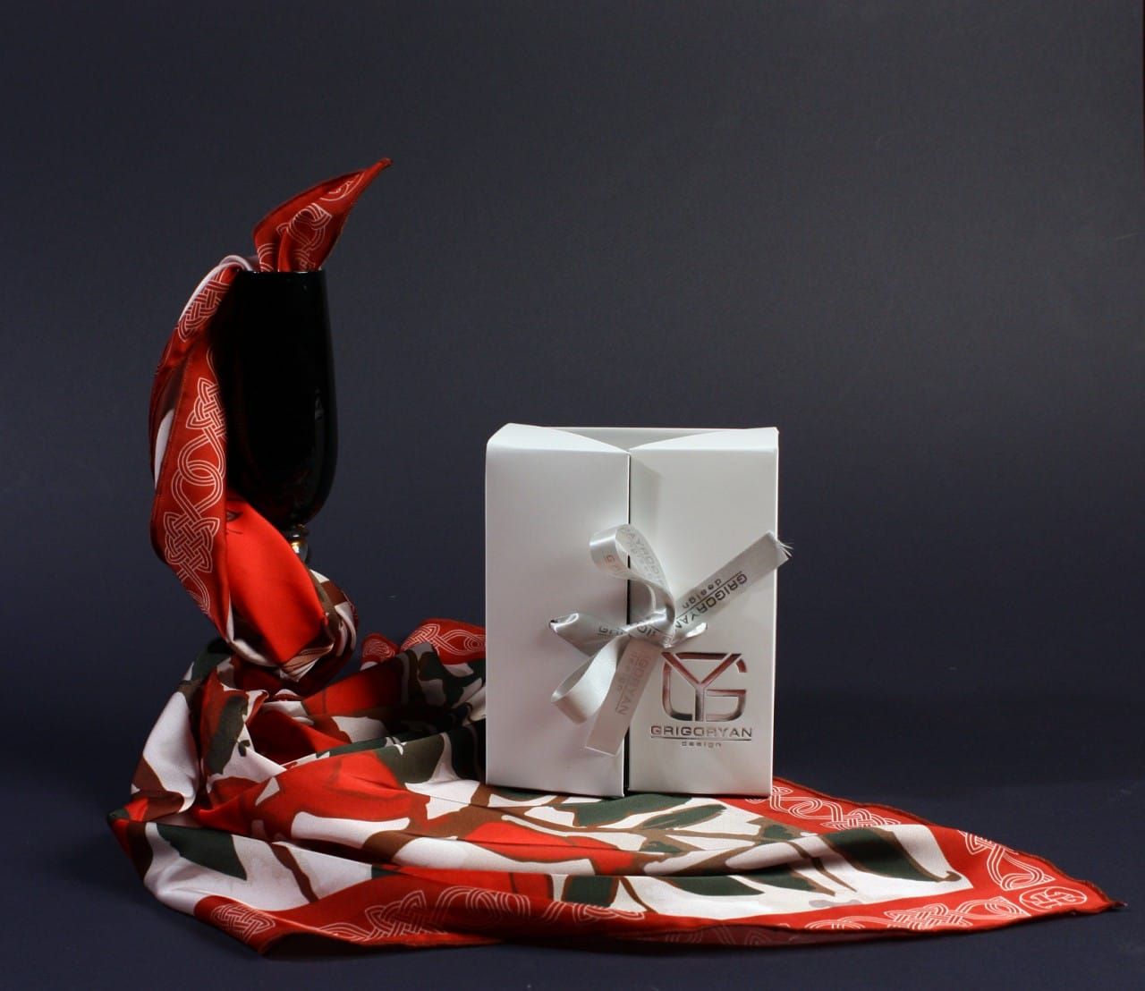 Armenian Pomegranate Scarf by Grigoryan Scarves (red)