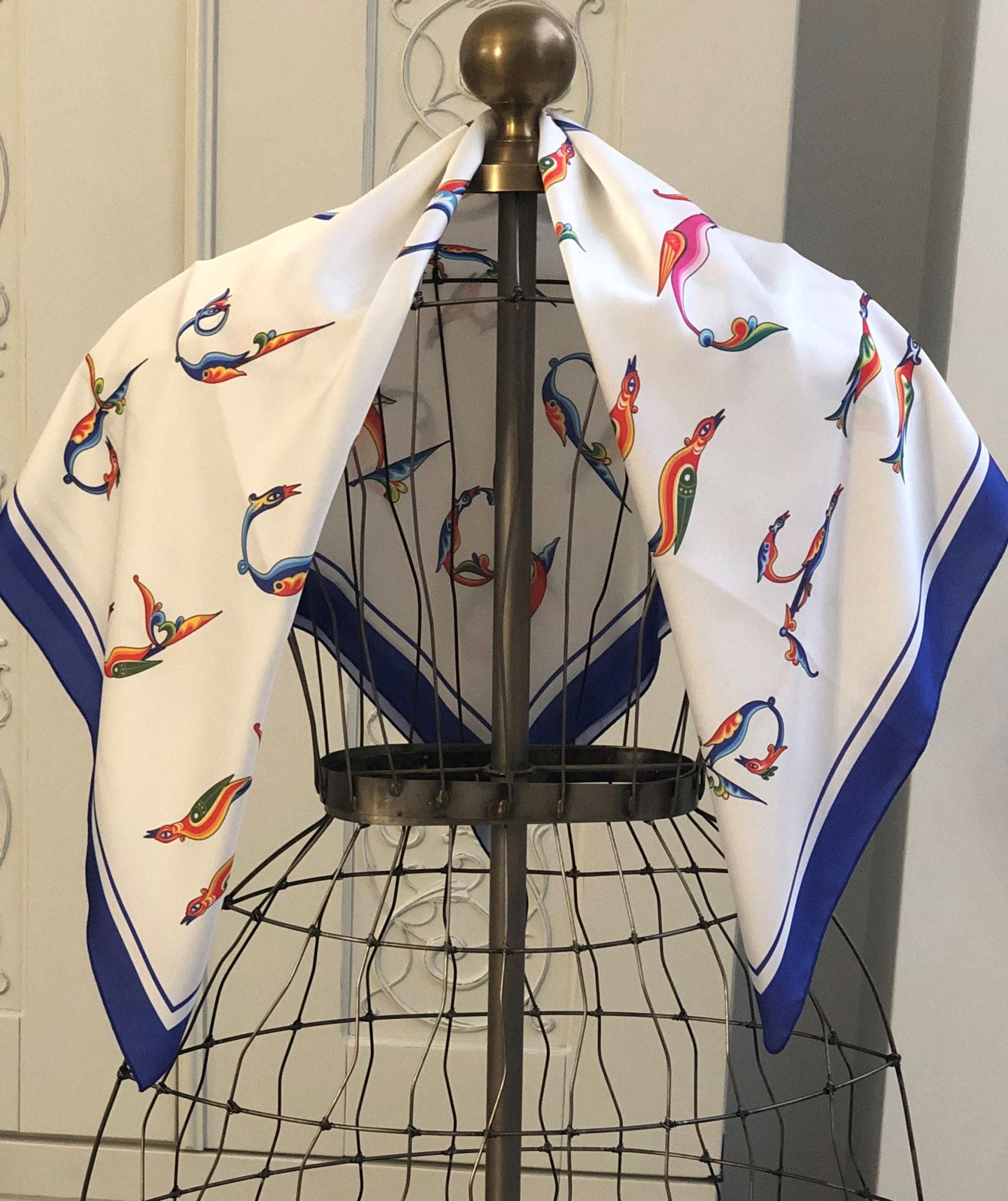 Masoor Armenian Letters Scarf White/Navy