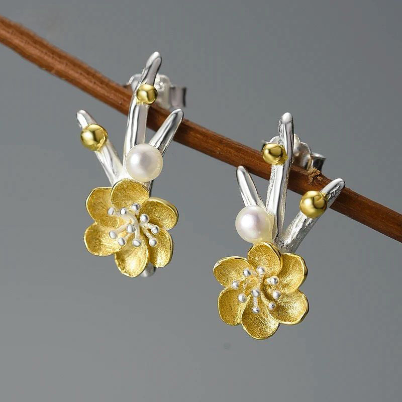 Flower Earrings with Pearl
