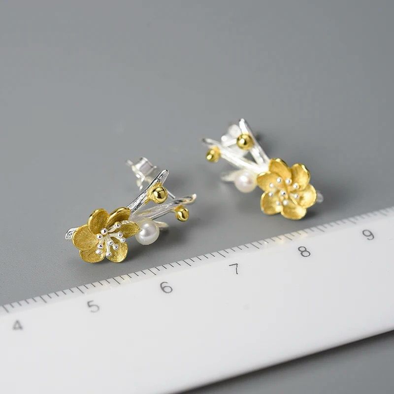Flower Earrings with Pearl