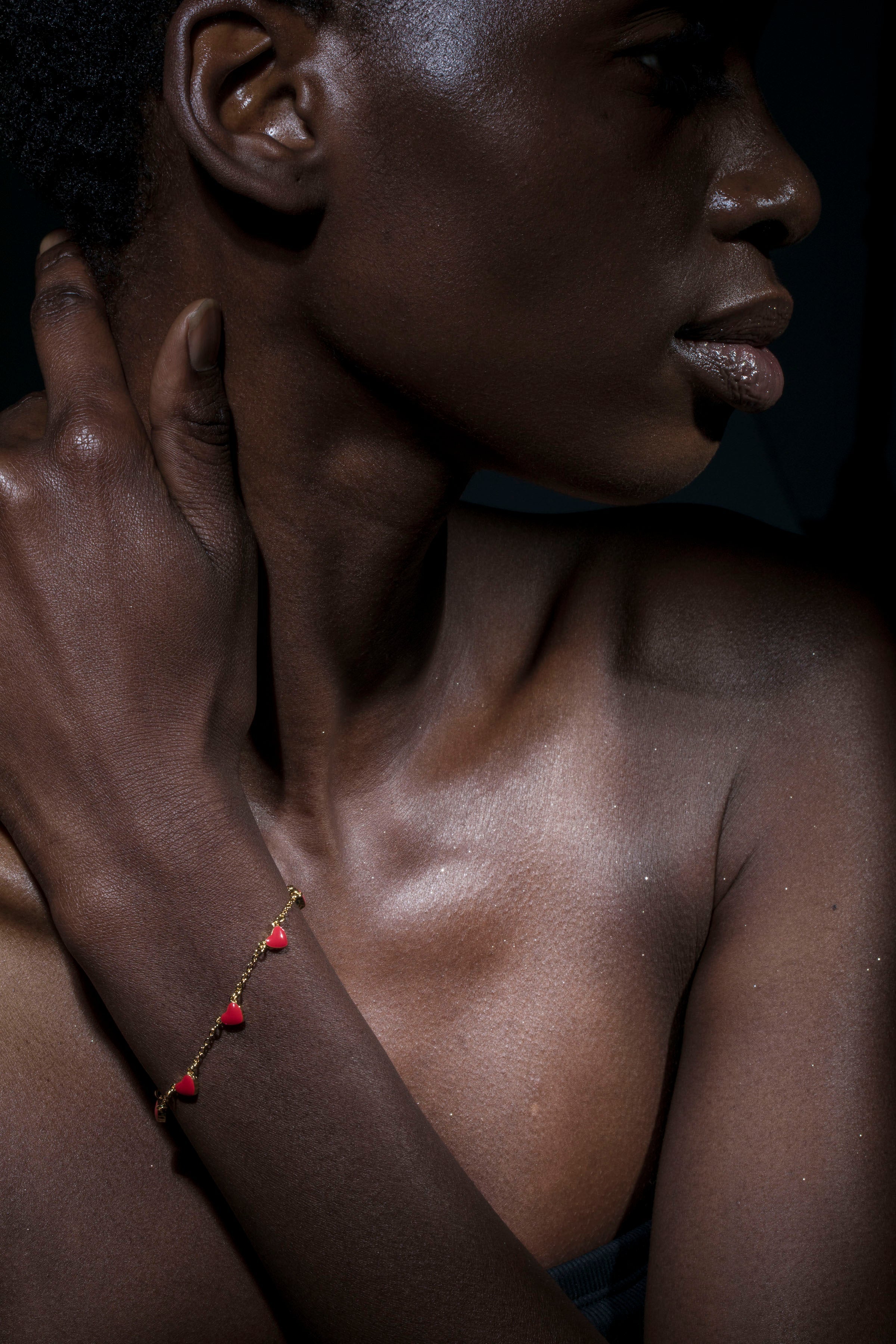 Heartfelt Charm: Chain of Hearts Bracelet