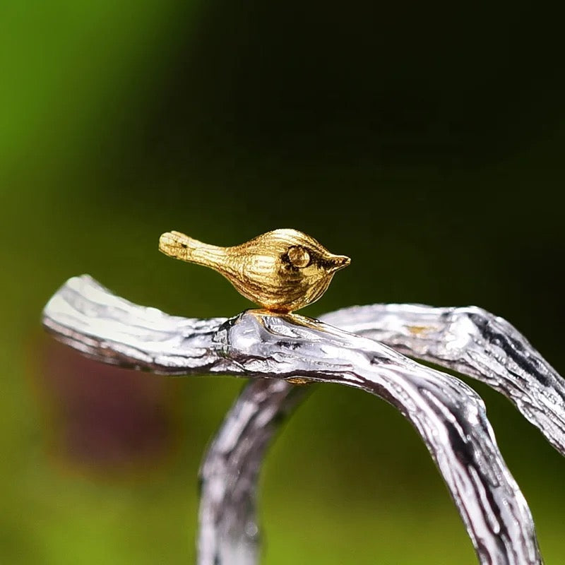 Nightingales on Branch Ring