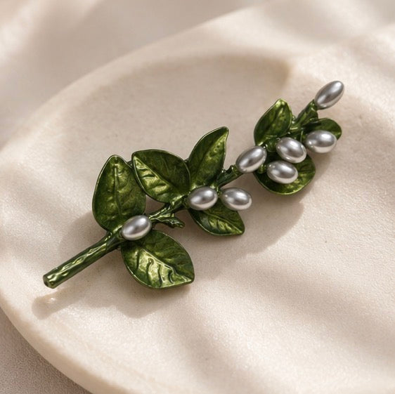 Long Pearl Leaf Brooch