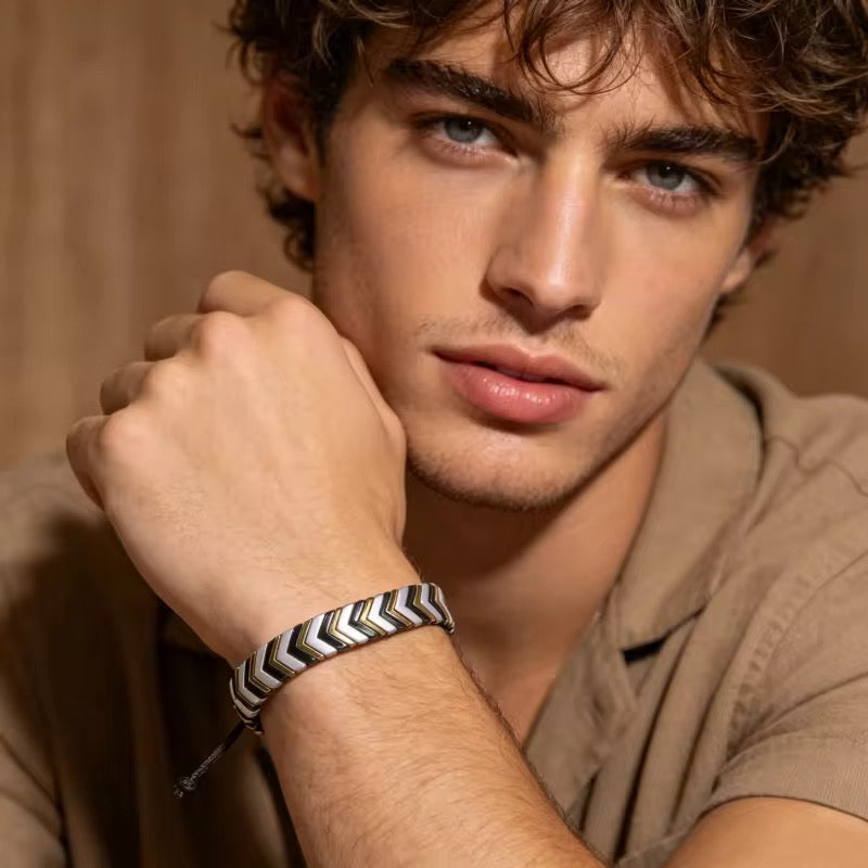 Mens metal arrow bracelet