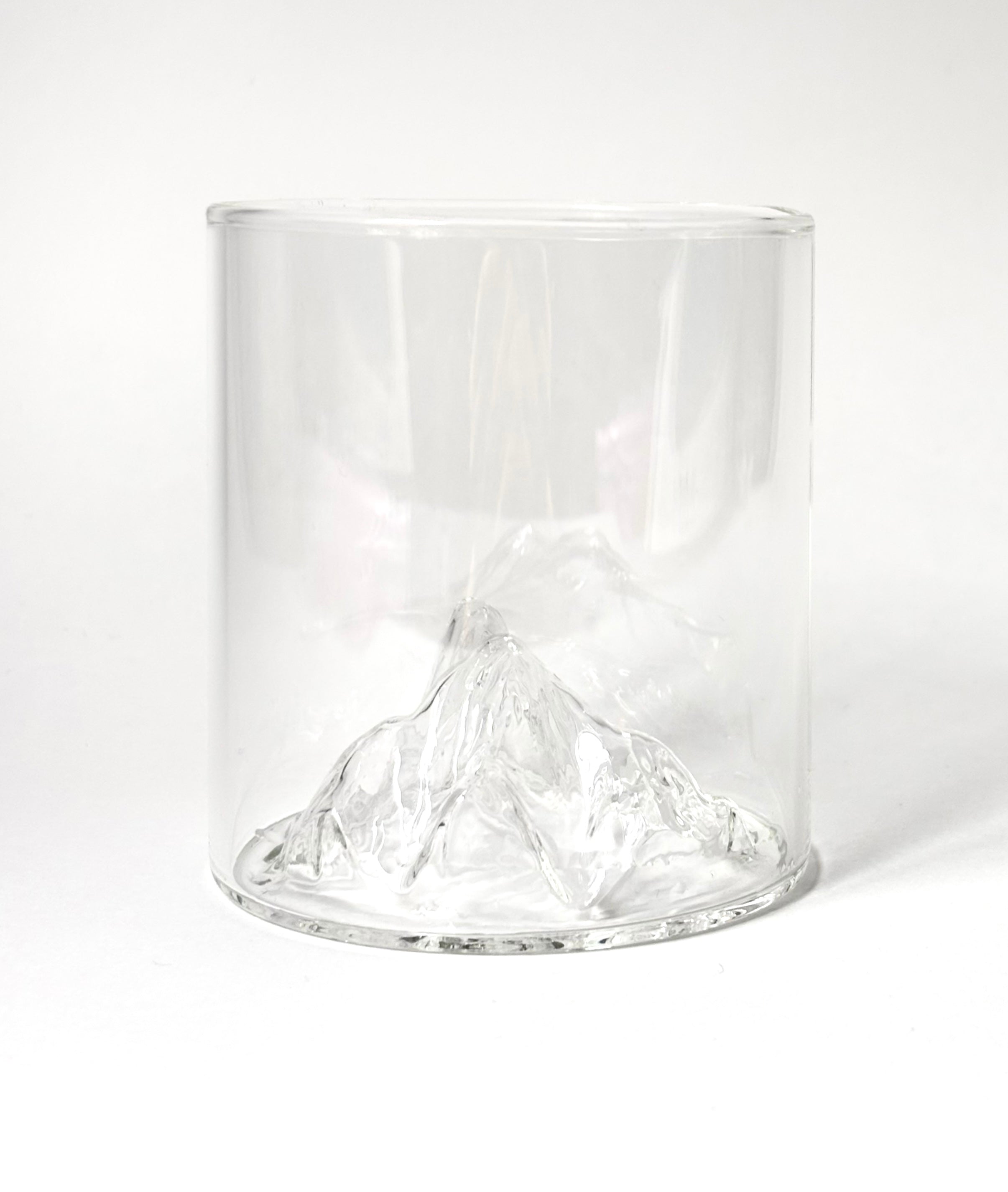 The Khustup Mountain Glass —The Legend of Syunik