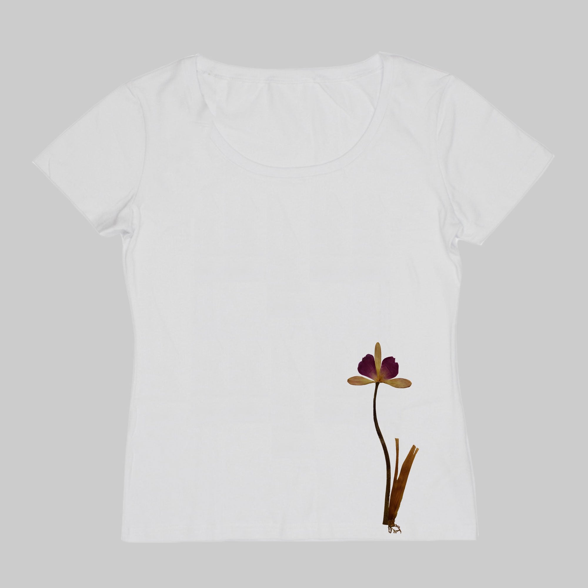ZARUK Designs Flower-Like Ornament T-Shirt (Women's)