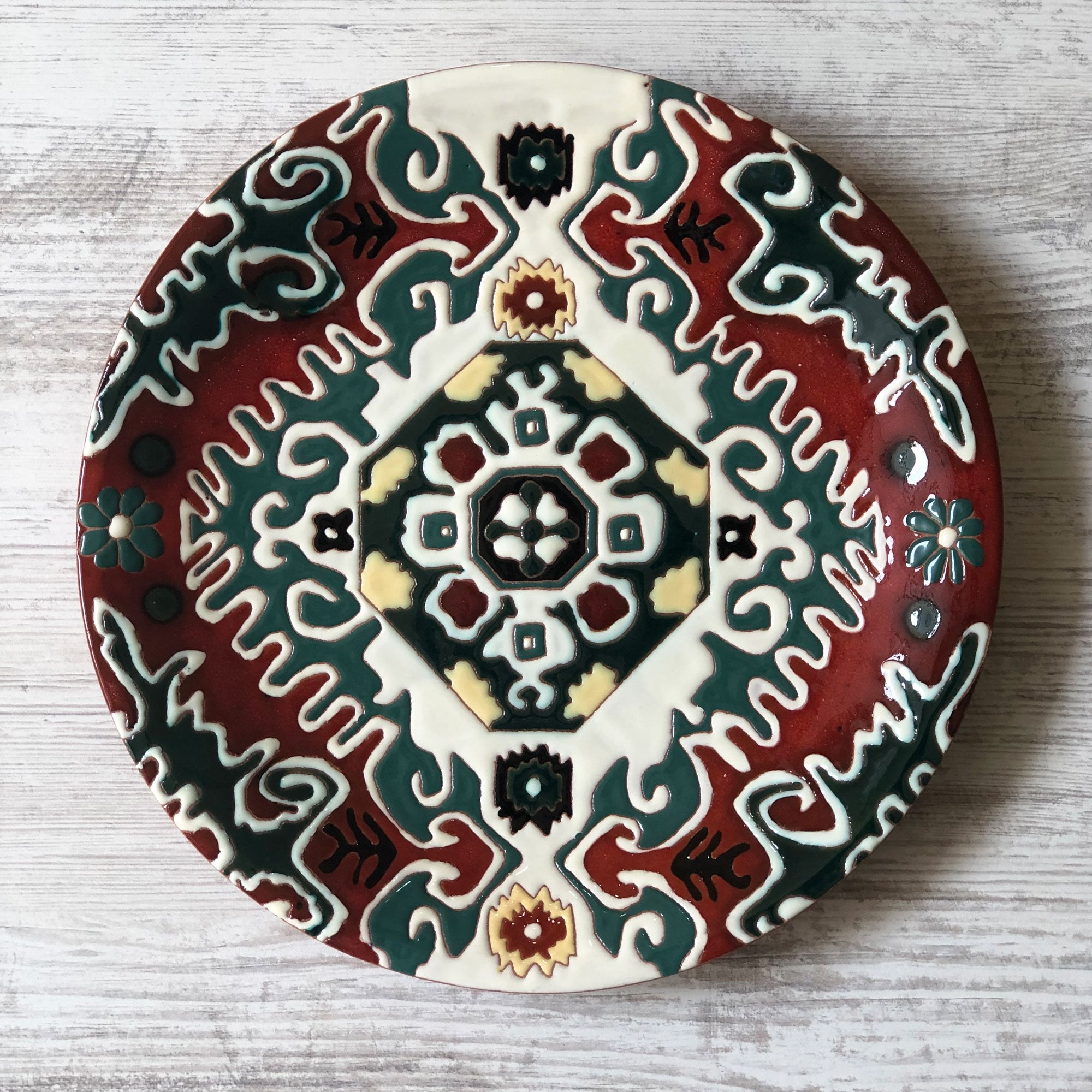 Mane Tiles Ceramic Plate with Armenian Carpet Ornaments - Artsakh