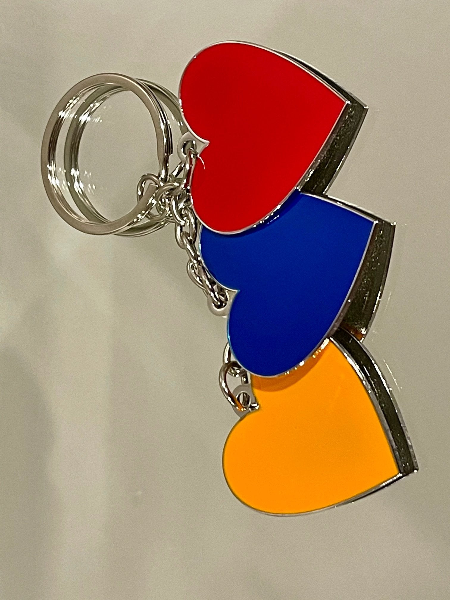 Anet's Collection Hearts of Armenia Keychain