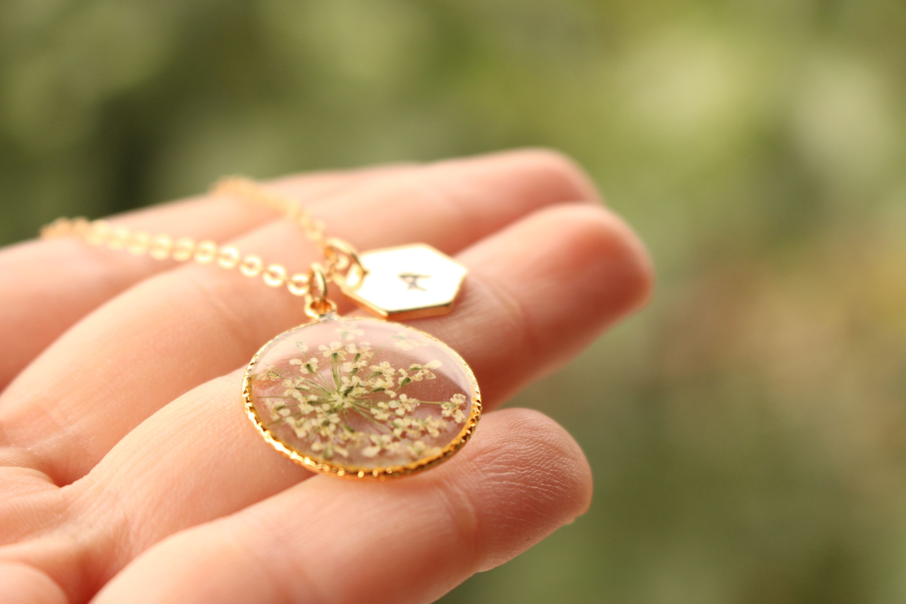 Flower letter necklace Clearance